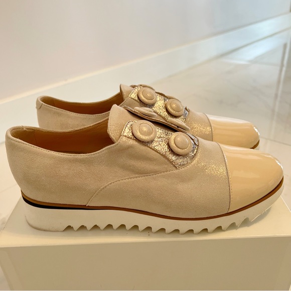 ITALIAN Sparkly Beige Silver Leather
Suede Hardwear Shoe Size 39 - Picture 9 of 16